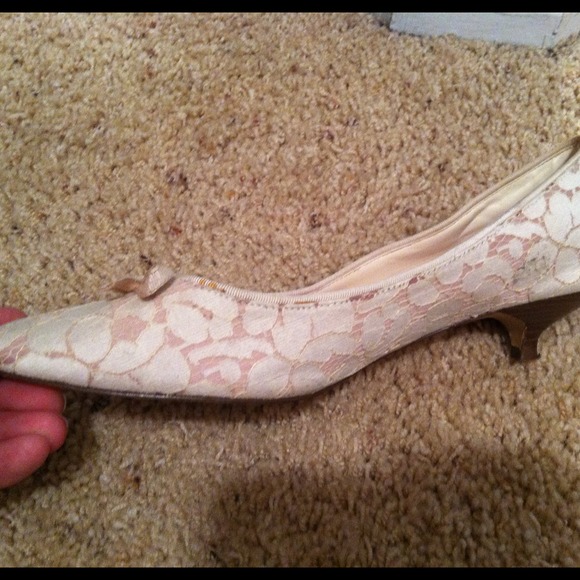 Size 10 Isaac Mizrahi - Picture 2 of 3