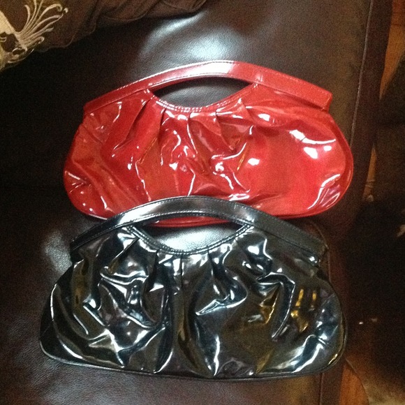 Paten leather purse