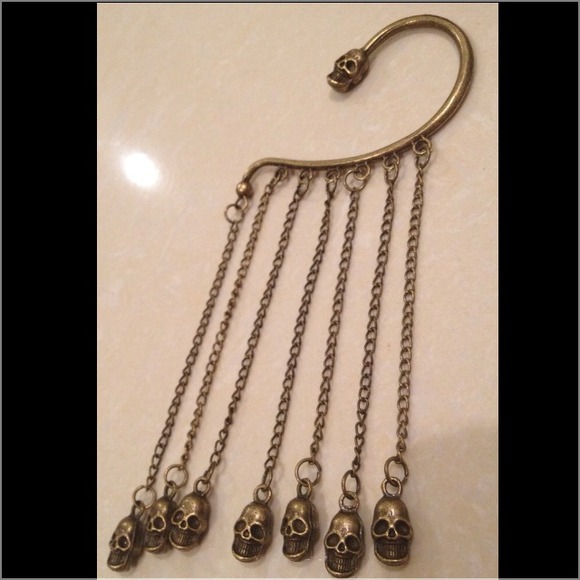 Unique Bronze Skull dangle ear cuff - Picture 2 of 2