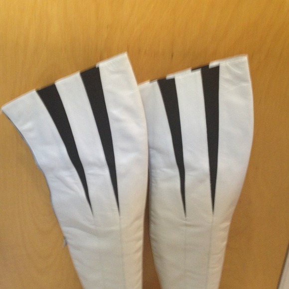 Narciso Rodriguez thigh high leather boots S 6.5 - Picture 3 of 4