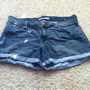 Acid wash jean shorts! BCBG