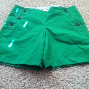 Kelly green, mid thing length shorts! Super cute