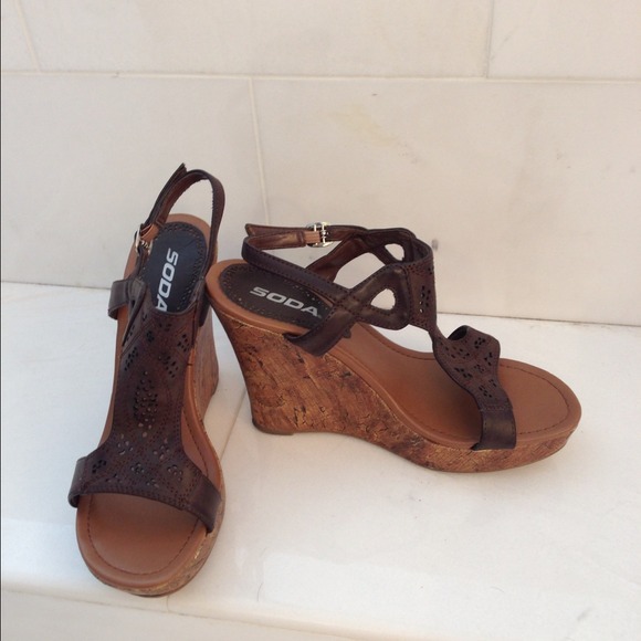 Wedge sandals