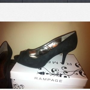 Black Peep-toe Heels