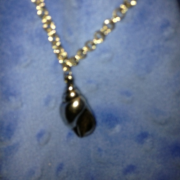 Shell necklace - Picture 2 of 2