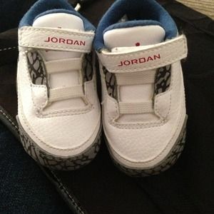 Baby Jordan's size 3