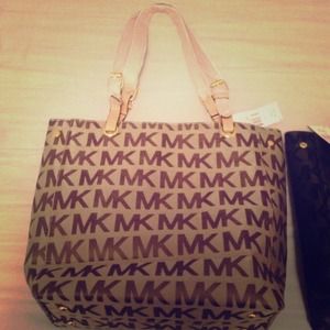 ⛔Reduced⛔FINAL Michael Kors Bag