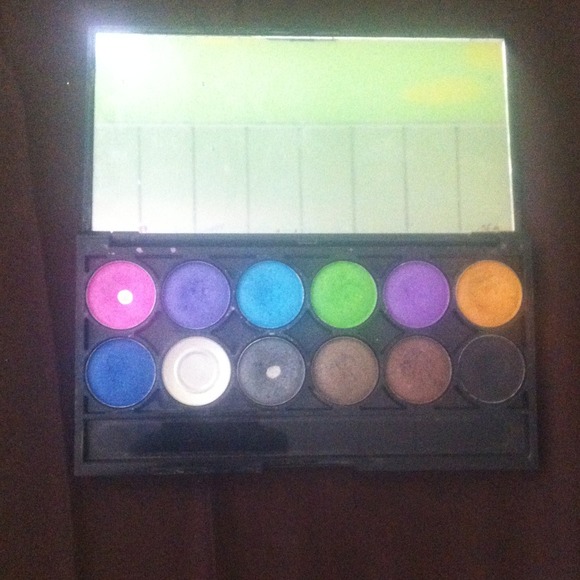 Mac eye shadow