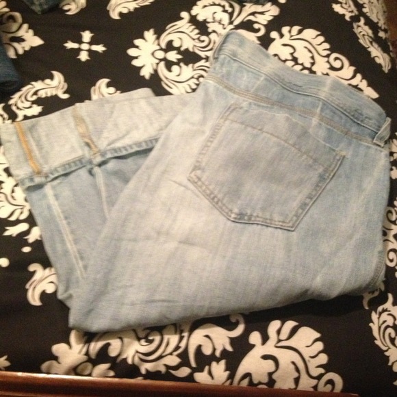 Old navy capris!