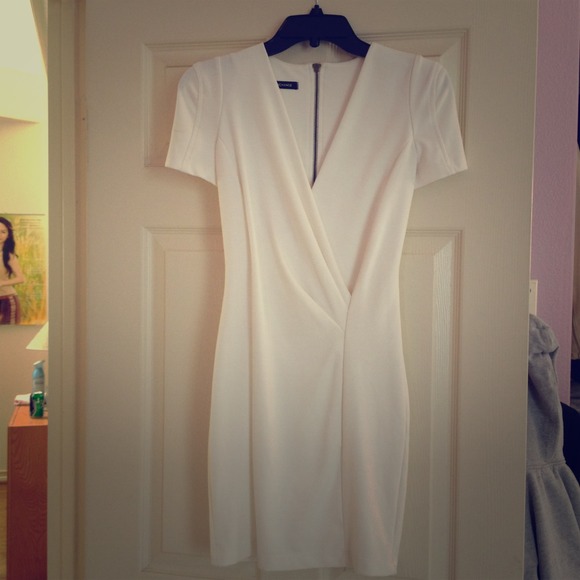 ❗️sOLD ❗️Foreign Exchange low v neck sleeve dress