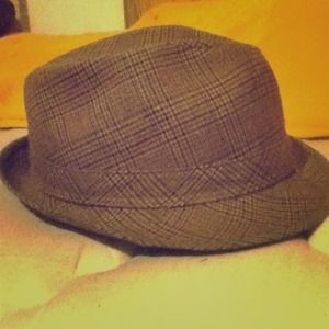 Women's fedora