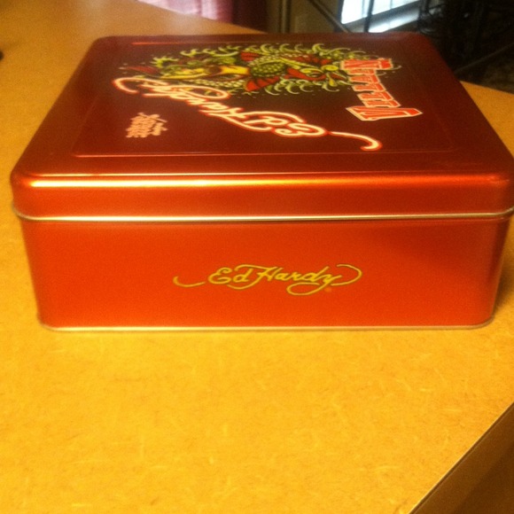 Box - Picture 2 of 2