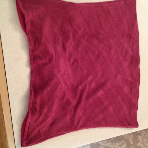 Sold:: berry tube top - Picture 3 of 4