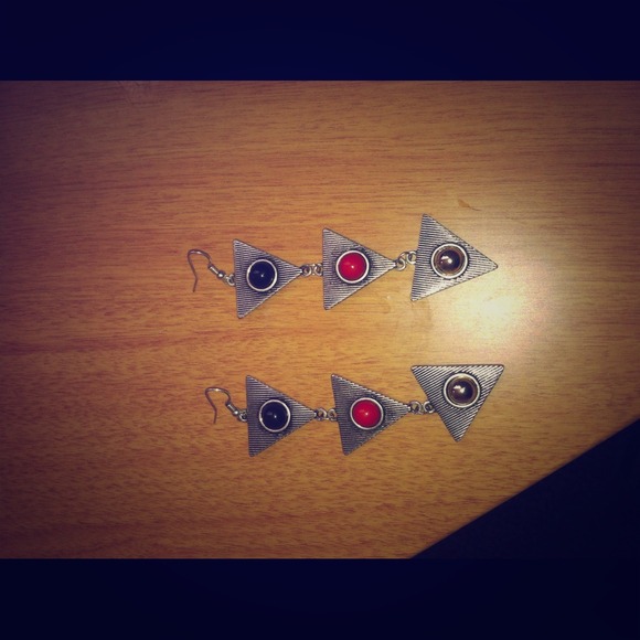 Triangle dangling earrings - Picture 1 of 2