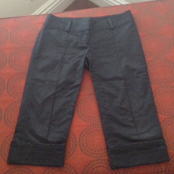 Capri pants