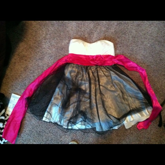 Black, white, and pink ruby rox dress size 5