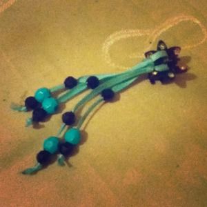 Beaded flower hair clip