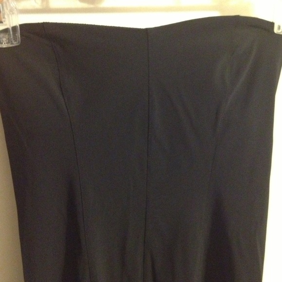 🌸Little Black Dress - Picture 2 of 4