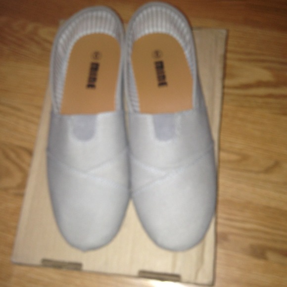 Inspired Grey Toms or Bobs 😊