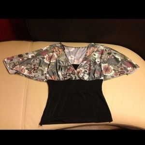 Reserved Bundle 2 tops,2 summer dresses