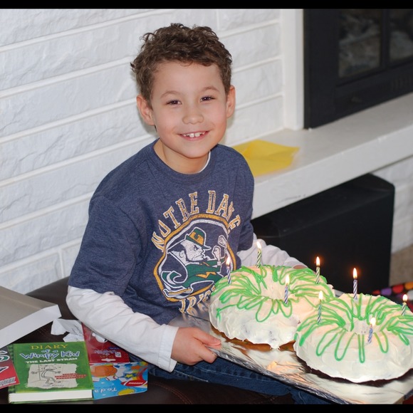 Come check out my "Gigi" closet! We love her style - Picture 3 of 4