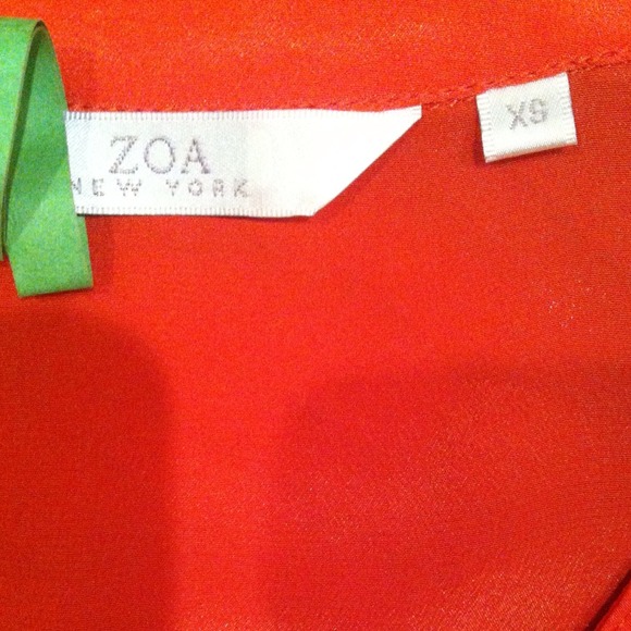 🎉Host Pick🎉 ZOA 100% silk orange top- Amazing! - Picture 2 of 4