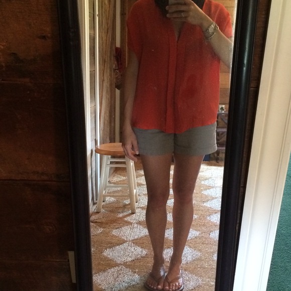 🎉Host Pick🎉 ZOA 100% silk orange top- Amazing! - Picture 3 of 4