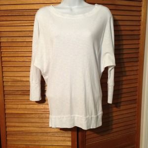 💥Sold in bundle! 🌺New, Dolman knit top