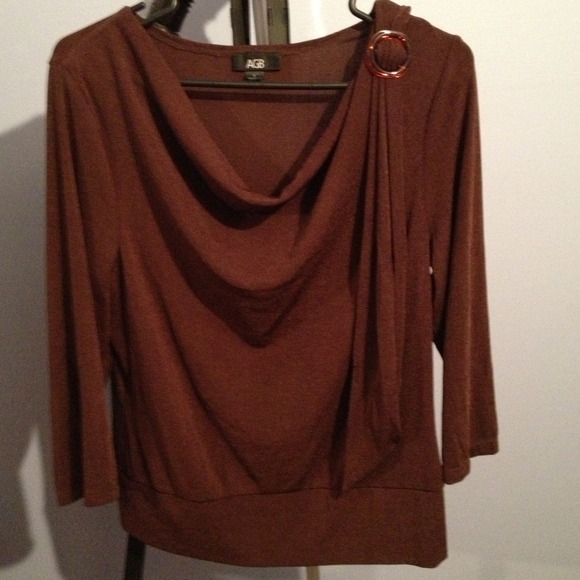 Bundle 2 blouse - Picture 2 of 2