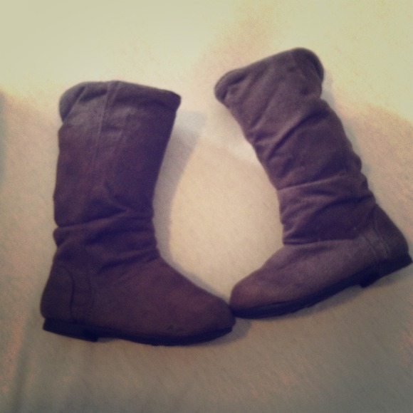 ❌SOLD❌Toddler/baby Grey boots