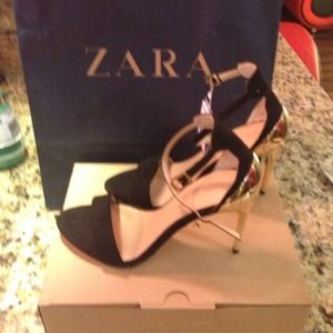 Zara back to basic brand new
