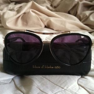 House of Harlow Aviator sunglasses!