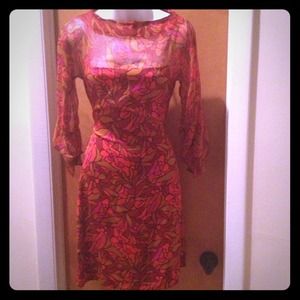Diane Von Furstenburg silk dress size 2 floral