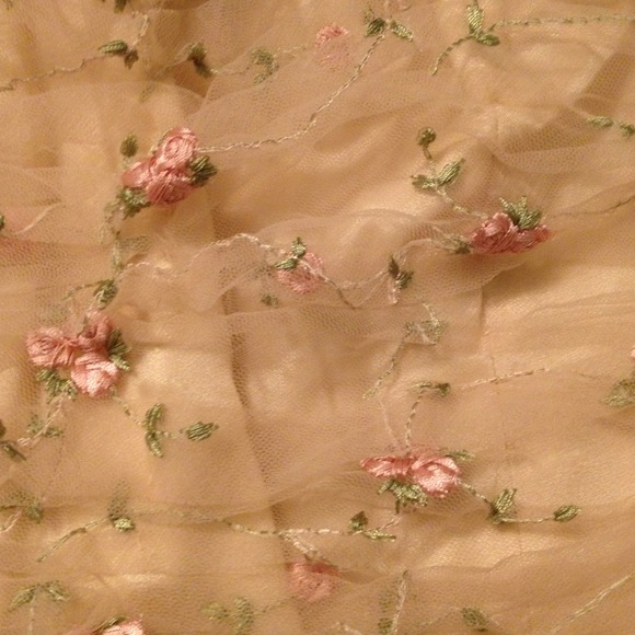 Dress - Picture 3 of 4