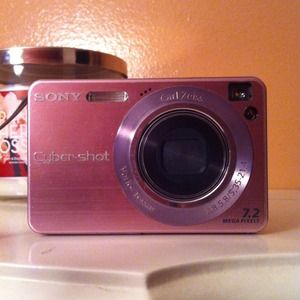 digital 📷 💕with charger,battery & memory card