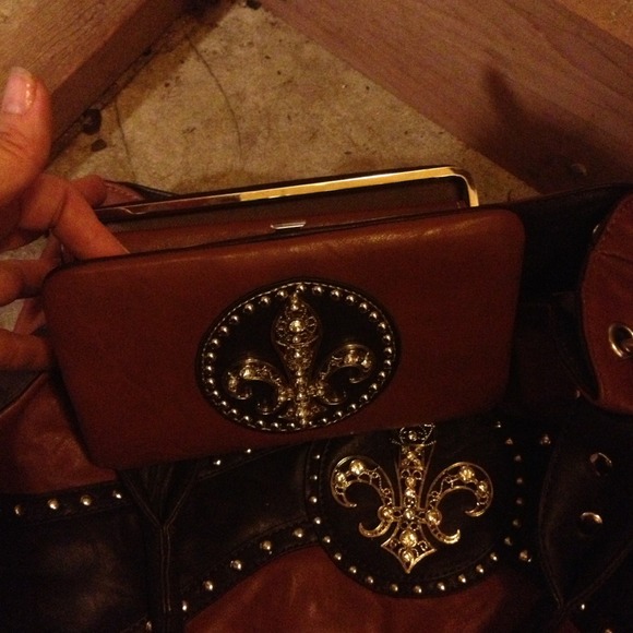👜 - Picture 3 of 4