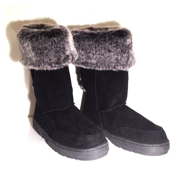 Rampage Black and Gray Boots