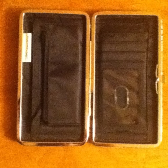 Wallet - Picture 2 of 3