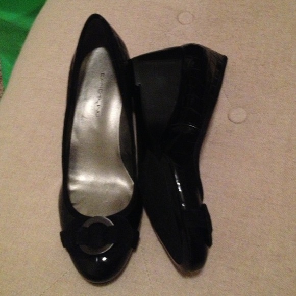 Brand New Bandolino Shoes size 8