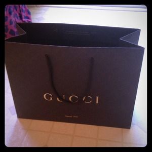 Authentic Gucci shopping bag