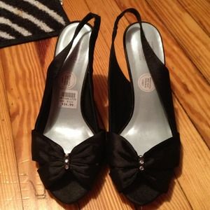 Unforgettable Moments small heel