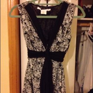 Sleeveless Max Studio mesh top