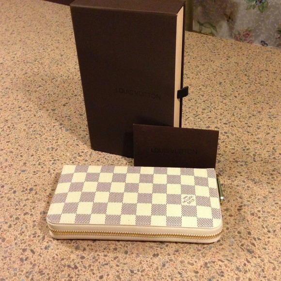 Lv wallet