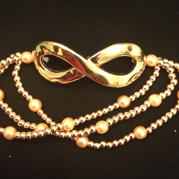 *available*** infinity pearled rose gold bracelet. - Picture 2 of 3