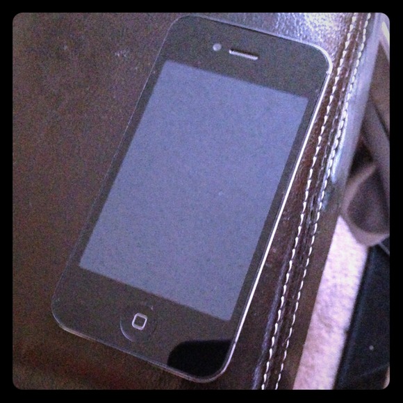 1 iphone 4 left!!