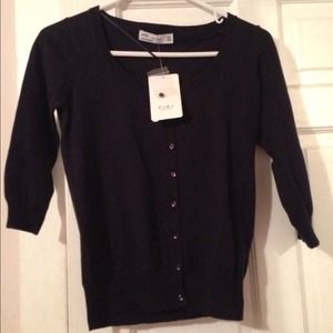 SOLD IN A BUNDLE🚩🚩Navy blue Zara three quarter