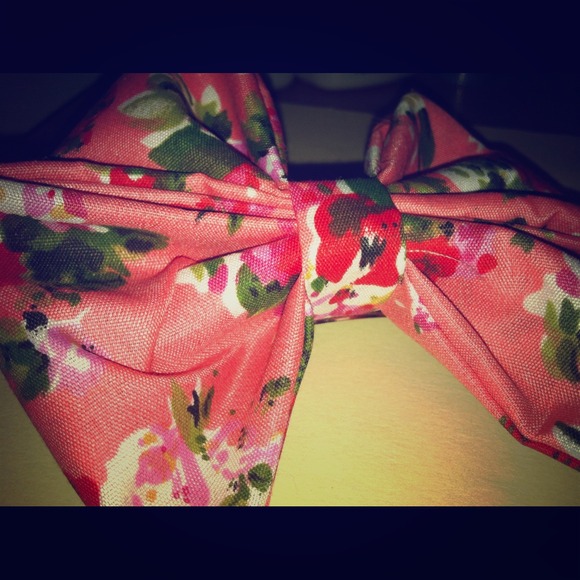 ❗NEW❕- DOUBLE FLORAL HAIR BOW CLIP 🎀