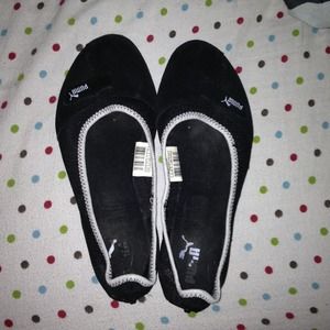 Puma flats!!!