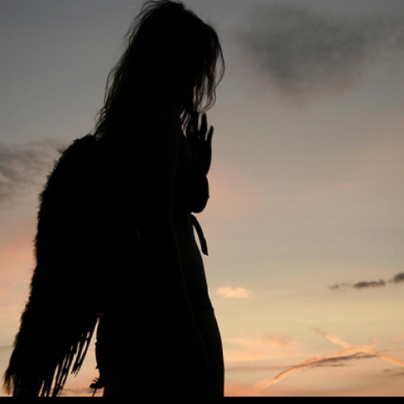 Meet Your Seller 💋 - Picture 4 of 4