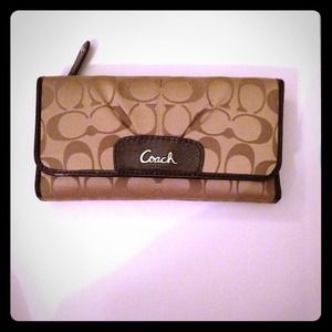 AUTHENTIC Coach Checkbook Wallet RESERVED